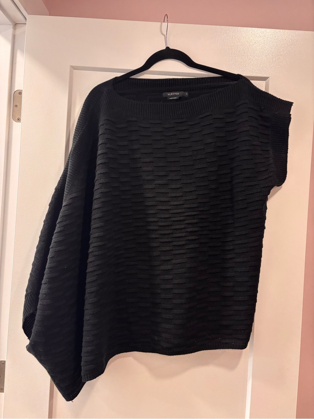 Vertigo Black Asymmetrical Knit Poncho Sweater Top Size Large Oversized Draped